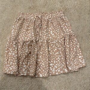 Amazon Women's Mini Skirt in Tan and White